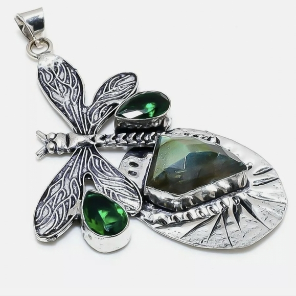 New Labradorite and Diopside Silver Dragonfly Pendant. - Picture 1 of 16